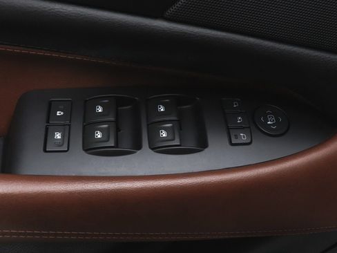 Used 2019 Cadillac Escalade ESV Premium Luxury image 15