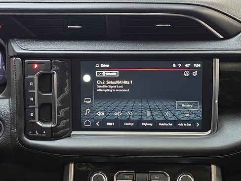 Used 2022 GMC Yukon XL Denali image 26