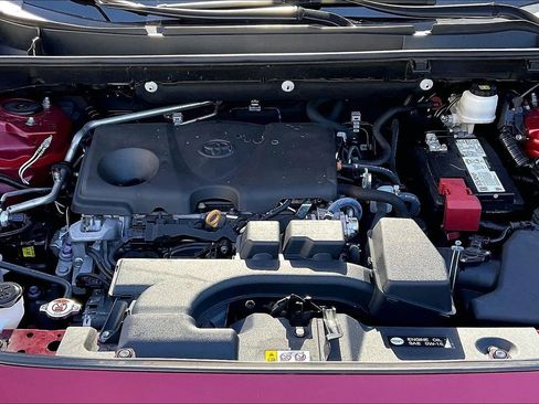 Used 2022 Toyota RAV4 LE FWD image 35
