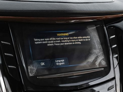 Used 2018 Cadillac Escalade Luxury RWD image 25