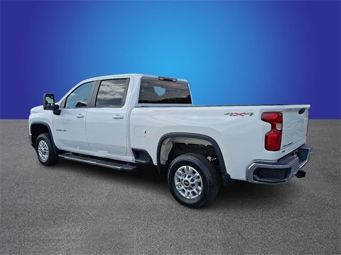 Used 2024 Chevrolet Silverado 2500 LT image 7