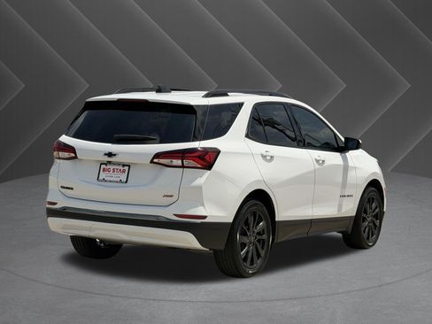 Used 2023 Chevrolet Equinox RS w/ LPO, Floor Liner Package FWD image 5