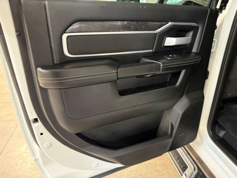 Certified 2024 RAM 2500 Big Horn w/ Level 2 Equipment Group AWD/4WD image 32