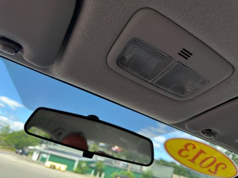Used 2013 Toyota Corolla LE FWD image 24