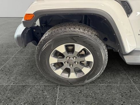 Used 2021 Jeep Wrangler Unlimited Sahara w/ Uconnect 4C Nav & Sound Group AWD/4WD image 24