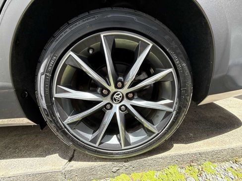 Used 2015 Toyota Camry LE FWD image 10