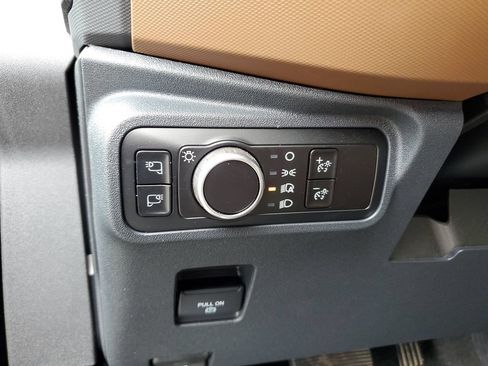 Used 2024 Ford Bronco Outer Banks AWD/4WD image 15