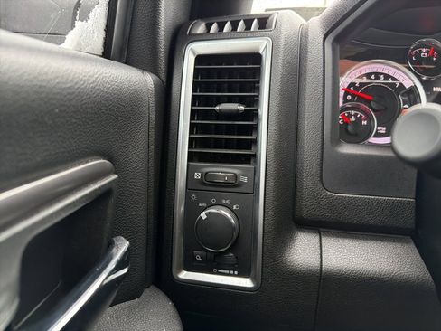 Used 2021 RAM 1500 Classic Warlock w/ Electronics Group image 31