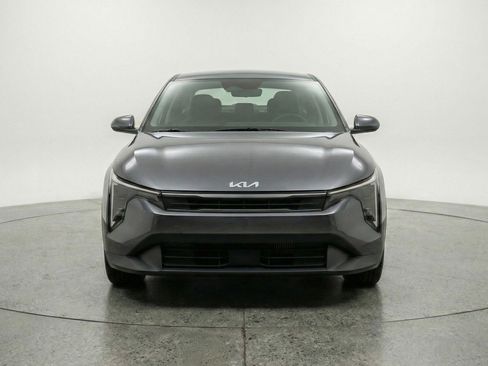 Used 2025 Kia K4 LXS image 2