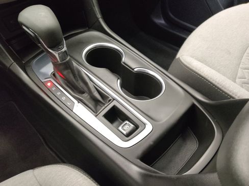 Used 2022 Chevrolet Equinox LT FWD image 26