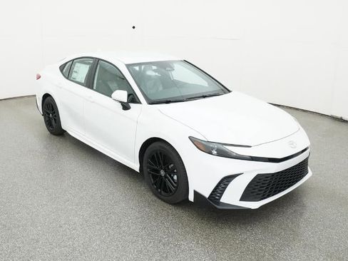New 2026 Toyota Camry SE image 13