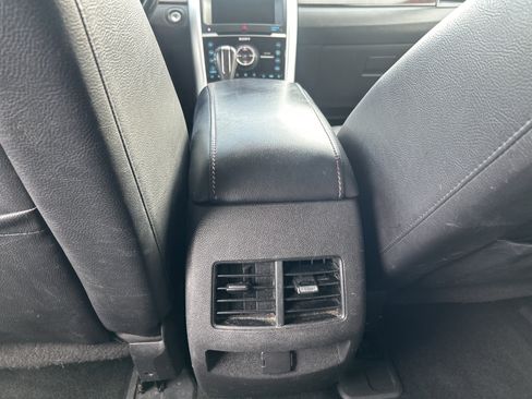 Used 2013 Ford Edge Limited image 24