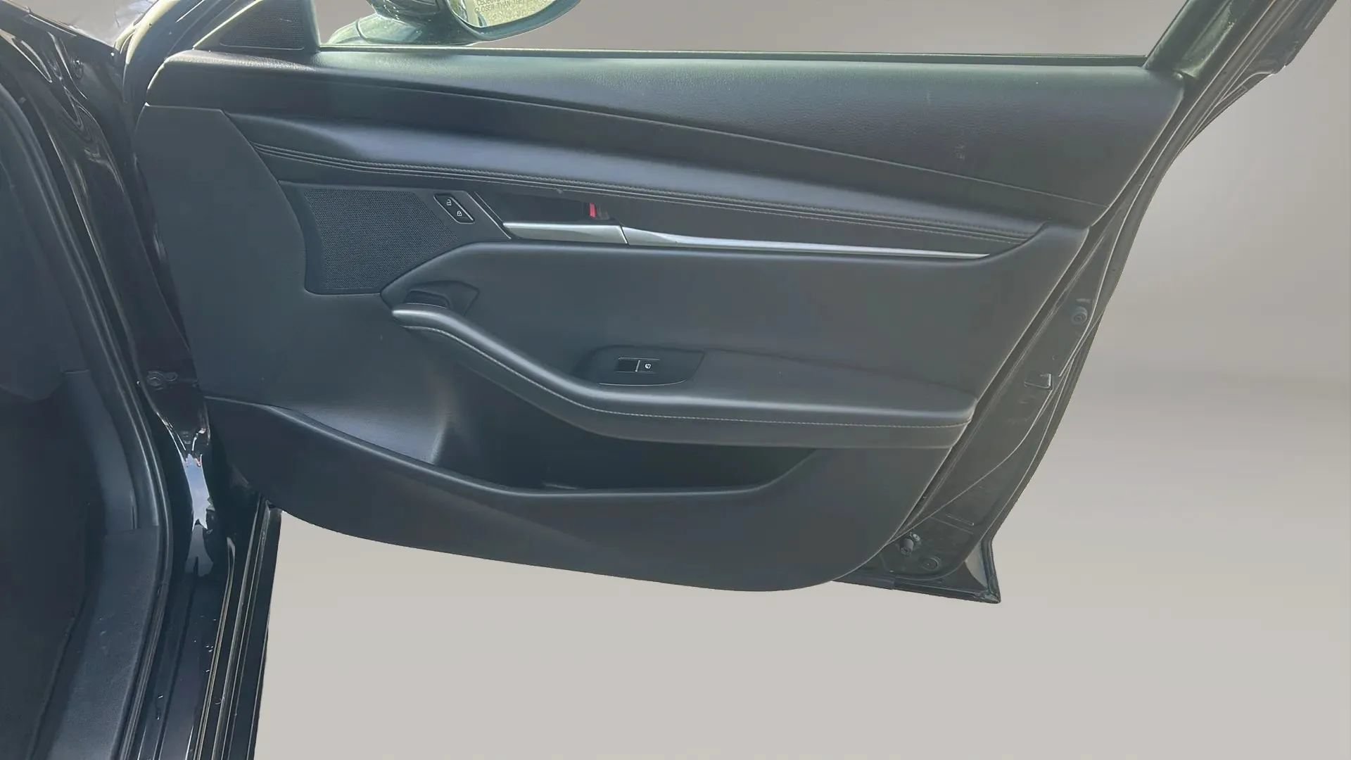 Used 2024 MAZDA MAZDA3 s FWD image 17