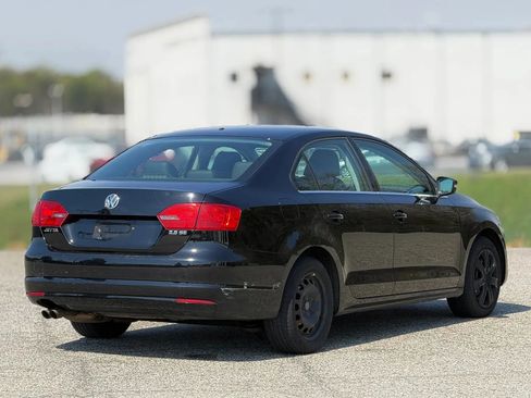 Used 2013 Volkswagen Jetta SE image 9