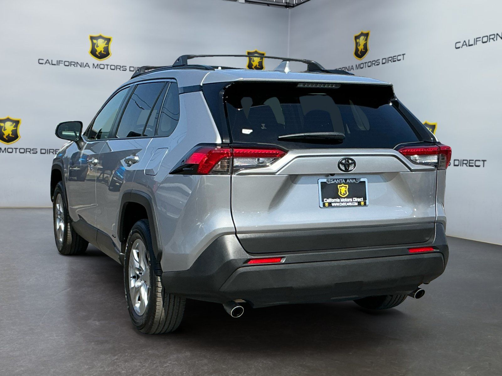 Used 2025 Toyota RAV4 LE AWD/4WD image 7