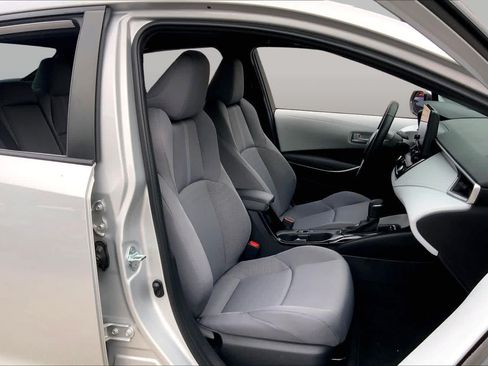 Used 2024 Toyota Corolla SE FWD image 9