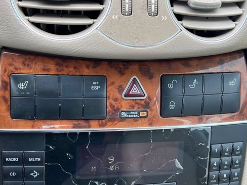 Used 2007 Mercedes-Benz CLK 350 Cabriolet image 31