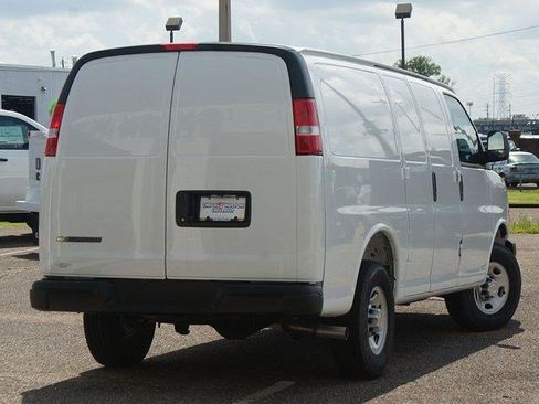 New 2025 Chevrolet Express 2500 w/ Driver Convenience Package RWD image 11