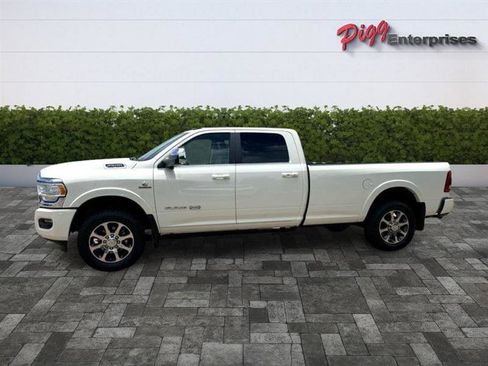 Used 2022 RAM 2500 Limited AWD/4WD image 4