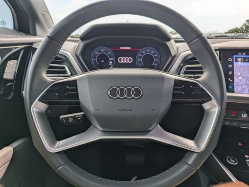 Used 2025 Audi Q4 e-tron Prestige w/ Cold Weather Package AWD/4WD image 28