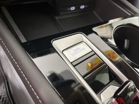 Used 2024 Volkswagen Atlas SEL image 36