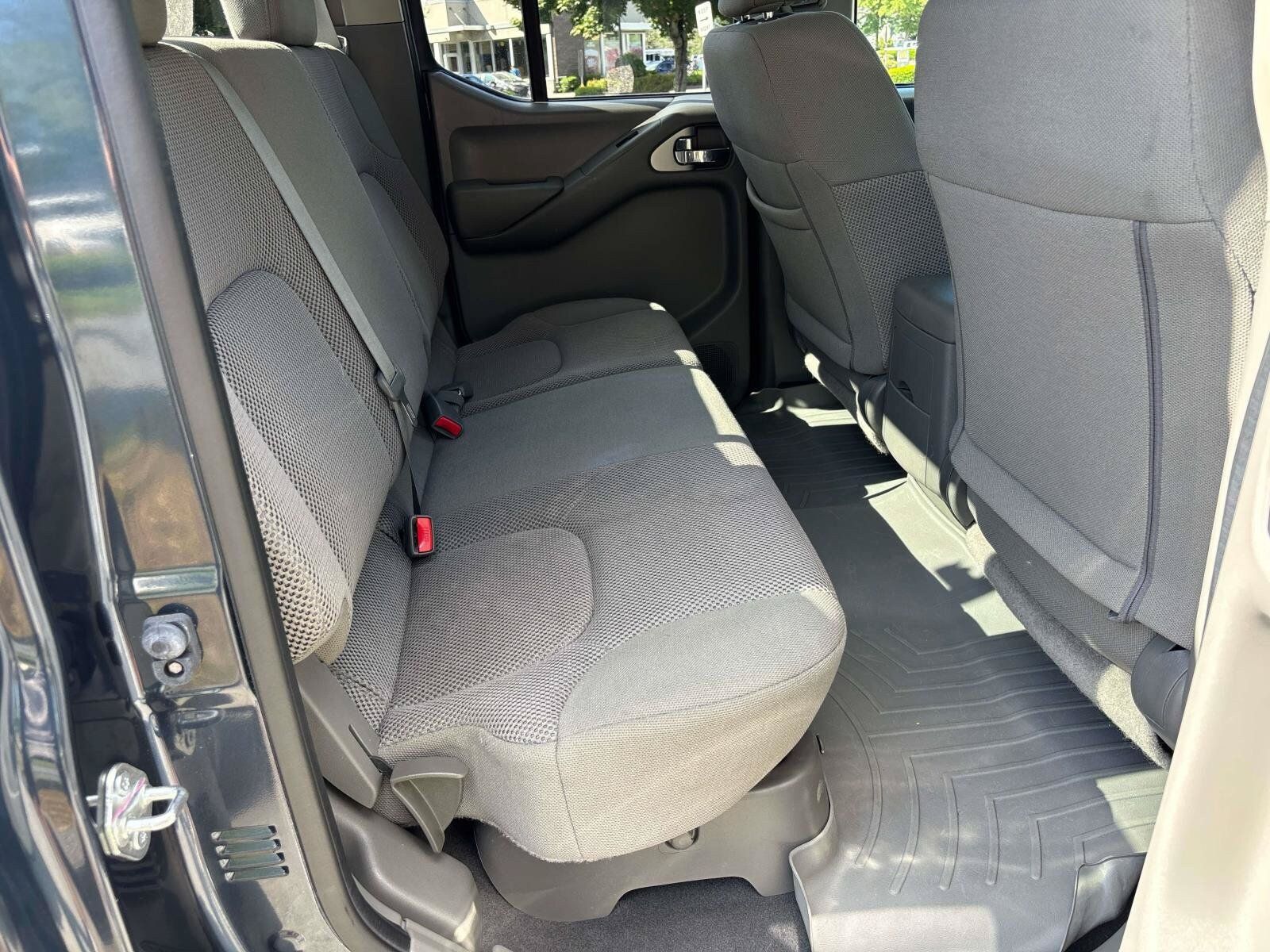 Used 2021 Nissan Frontier SV AWD/4WD image 14