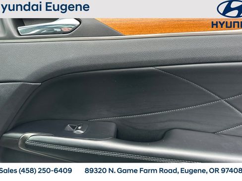 Used 2016 Lincoln MKC Reserve image 26