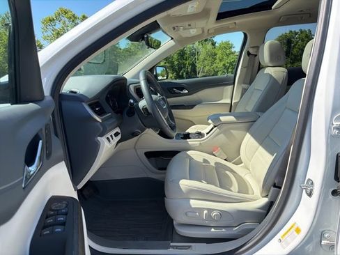 Used 2023 GMC Acadia Denali w/ Denali Ultimate Package AWD/4WD image 13