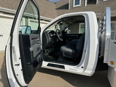 Used 2015 RAM 3500 Tradesman w/ Power & Remote Entry Group image 11