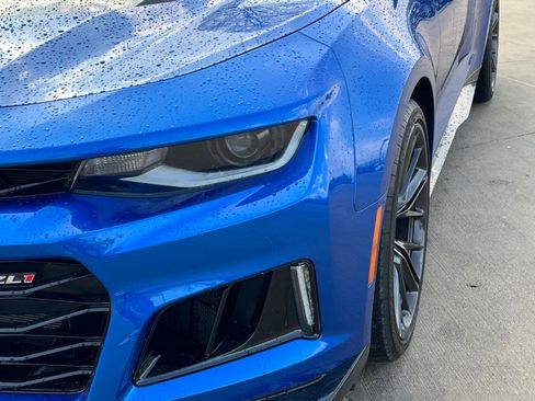Used 2018 Chevrolet Camaro ZL1 image 4