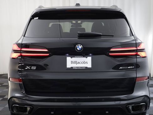 New 2026 BMW X5 xDrive40i w/ M Sport Package AWD/4WD image 17