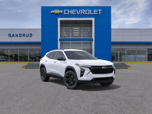 New 2026 Chevrolet Trax LT FWD image 25