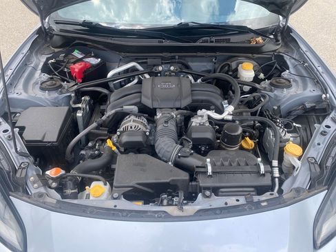 Used 2022 Toyota GR86 Premium w/ ALL Weather Mat Package (TMS) RWD image 29