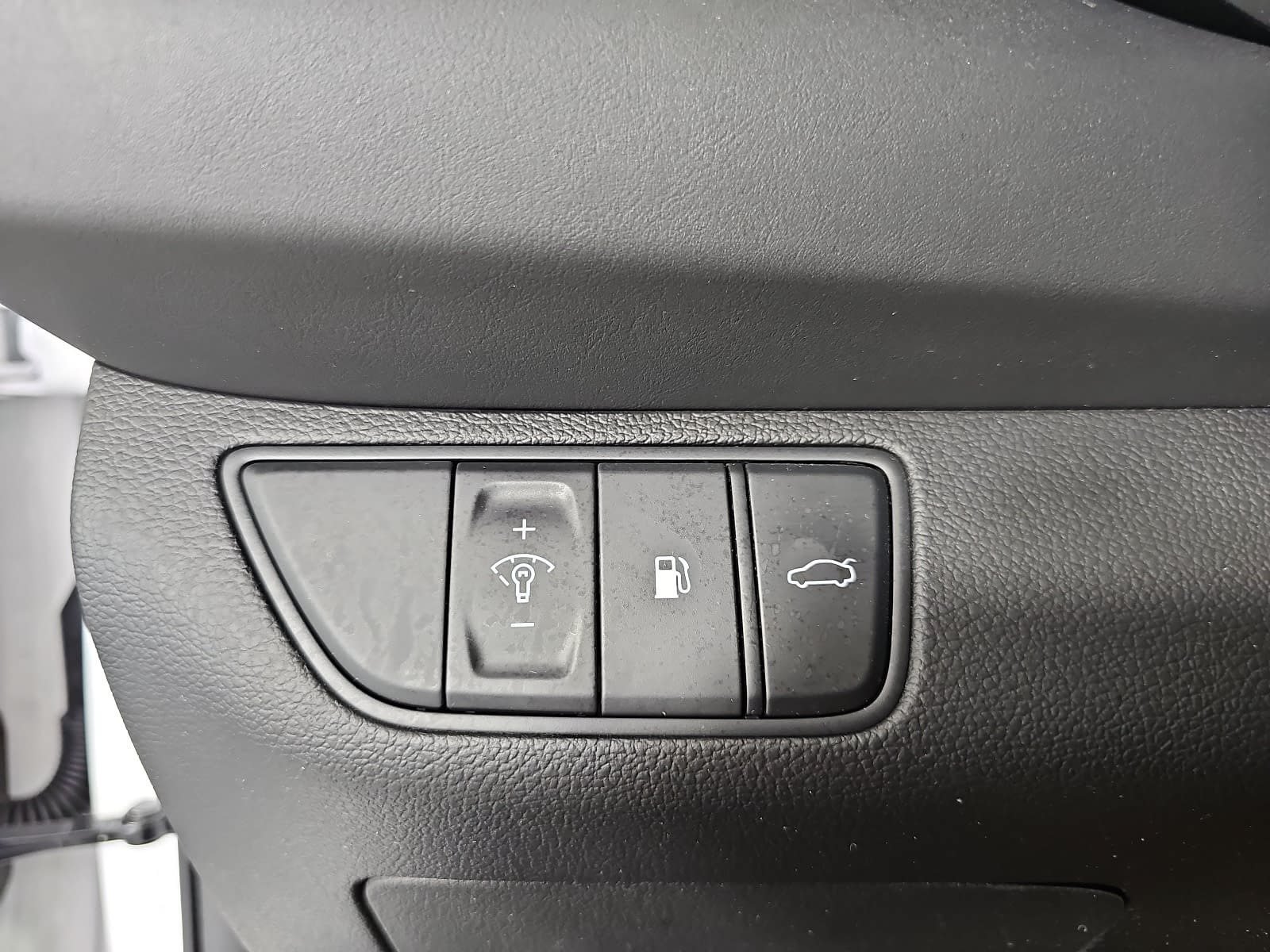 Used 2023 Genesis G70 2.0T AWD/4WD image 25
