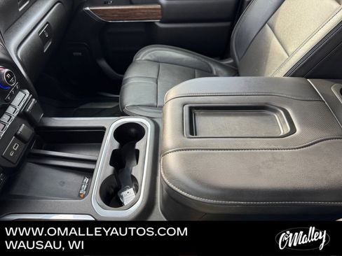 Used 2021 Chevrolet Silverado 1500 High Country w/ Technology Package image 22