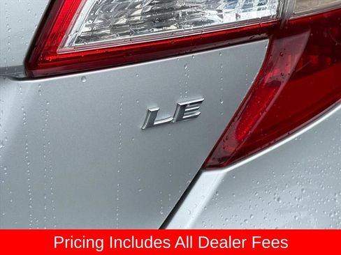 Used 2014 Toyota Camry LE FWD image 12