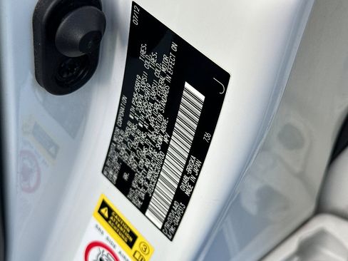 Used 2012 Toyota Highlander Limited image 42