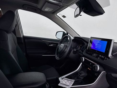 New 2025 Toyota RAV4 XLE image 32