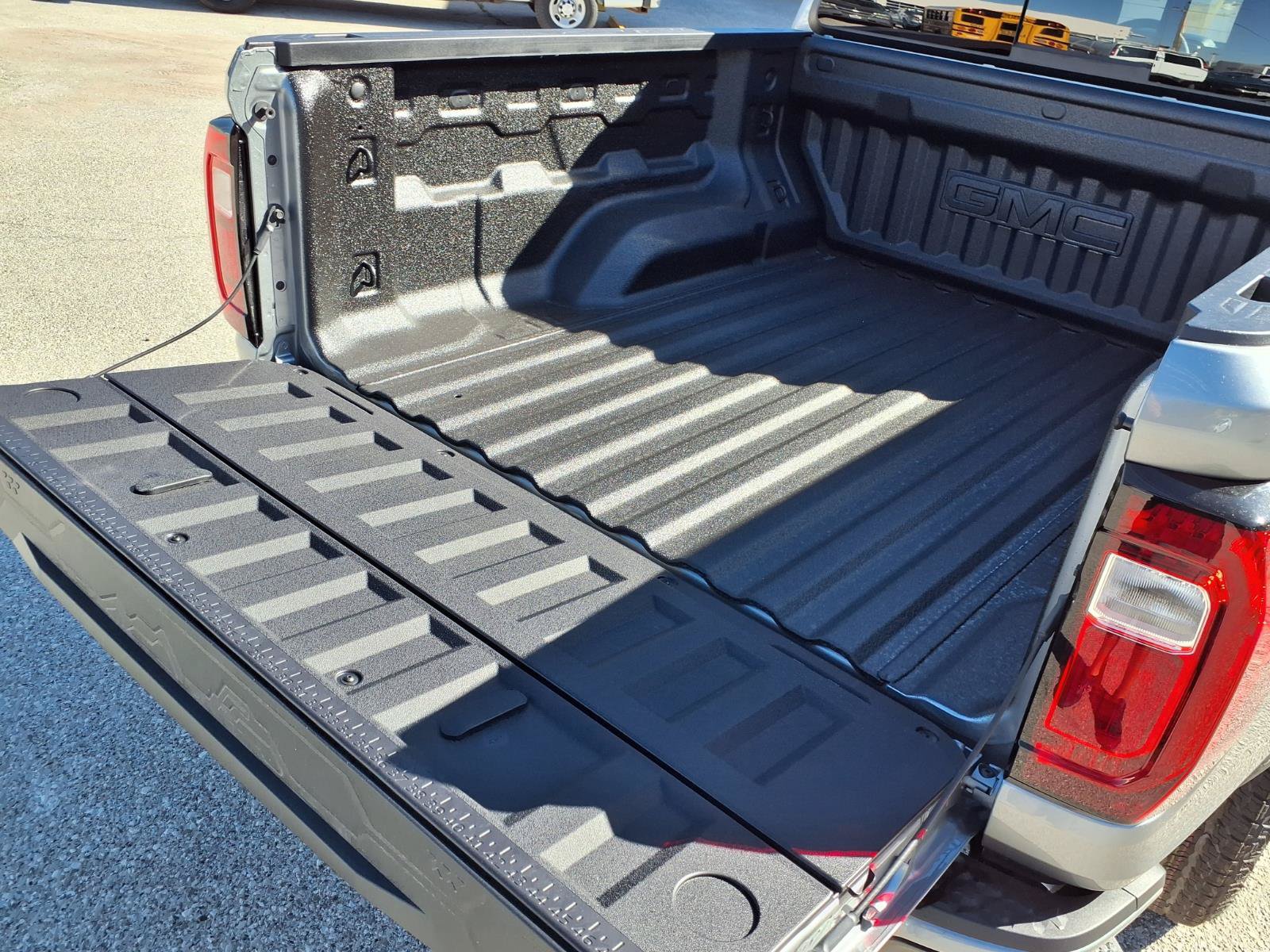 New 2026 GMC Canyon AT4 AWD/4WD image 18