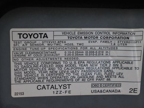 Used 2005 Toyota Matrix XR FWD image 27