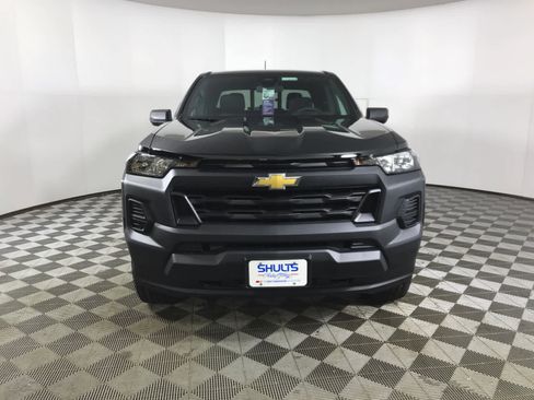 New 2026 Chevrolet Colorado W/T image 2