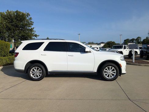 Certified 2022 Dodge Durango SXT AWD/4WD image 2