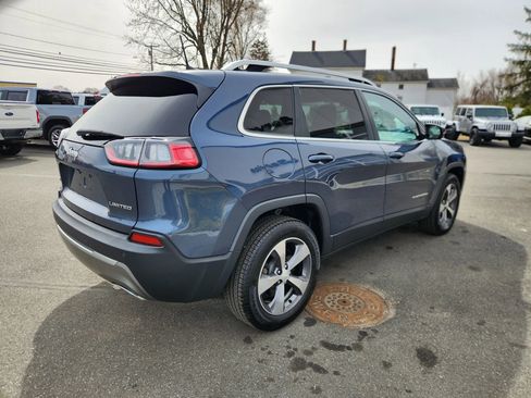Used 2019 Jeep Cherokee Limited AWD/4WD image 16
