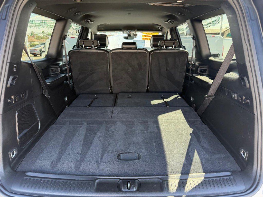 Used 2024 Jeep Wagoneer Series II w/ Flexible Seating Group RWD image 52