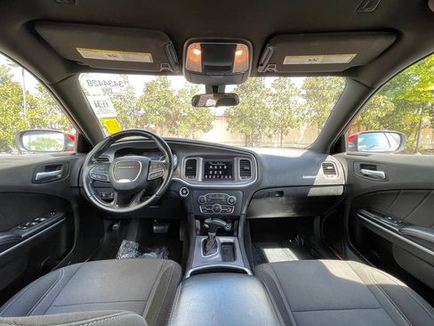 Used 2022 Dodge Charger SXT RWD image 29