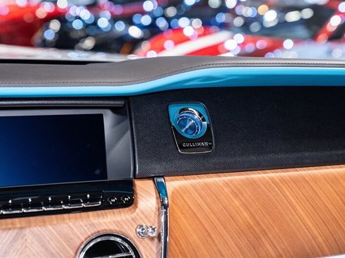 Used 2023 Rolls-Royce Cullinan w/ Cullinan Package AWD/4WD image 15