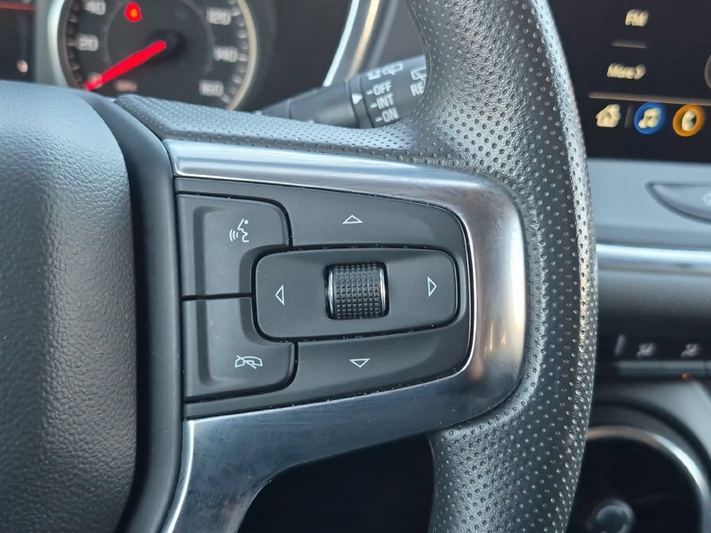 Used 2025 Chevrolet Blazer LT AWD/4WD image 22