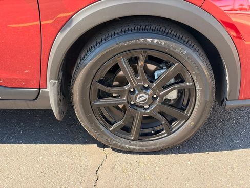 Certified 2024 Nissan Kicks SR FWD image 9