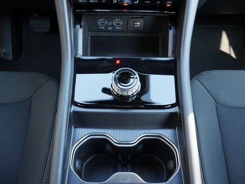 New 2025 Jeep Grand Cherokee L Laredo w/ Luxury Tech Group I image 19