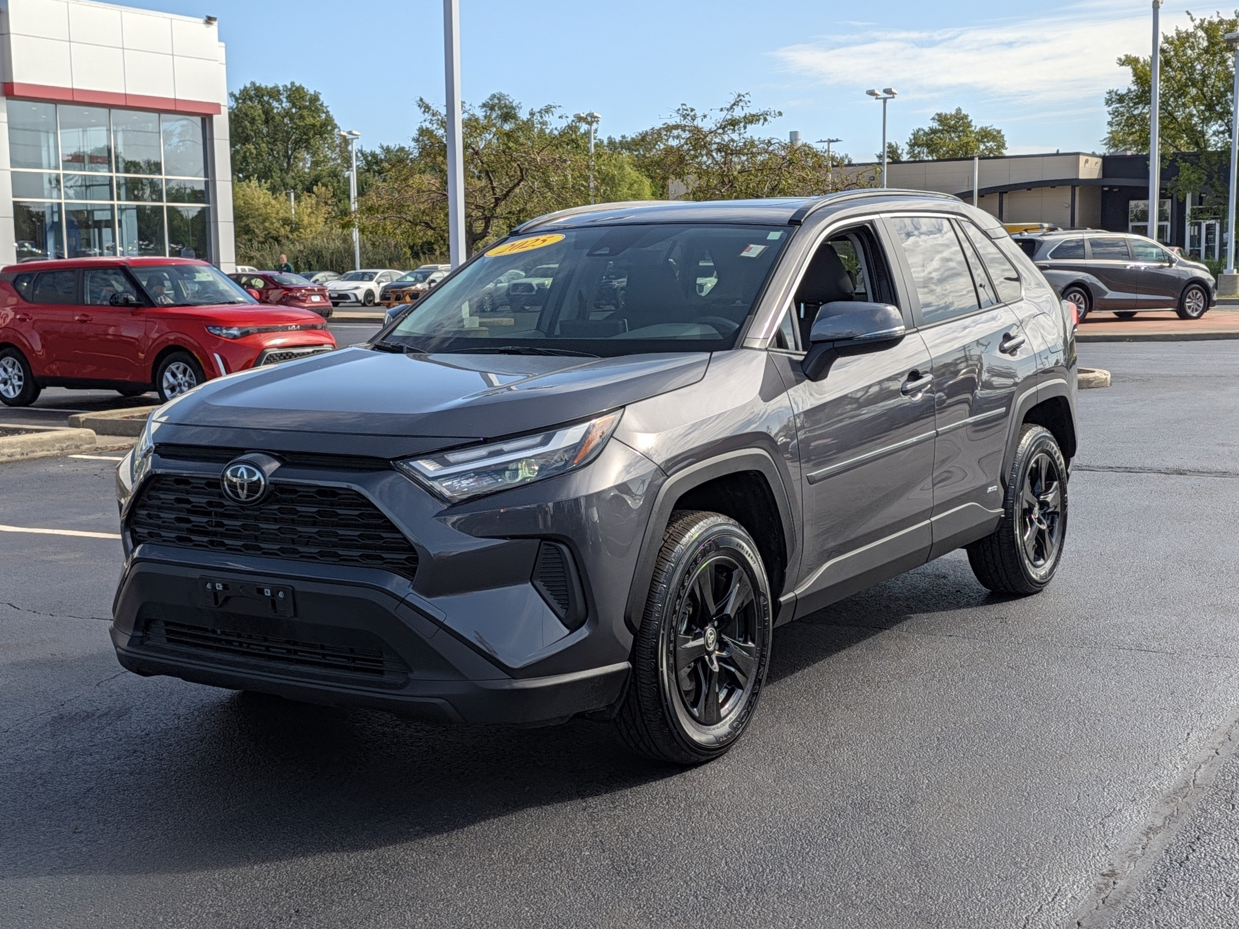 Certified 2025 Toyota RAV4 XLE w/ Convenience Package AWD/4WD image 4